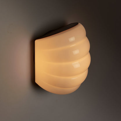 Cloud LED Wall Light in Detail.