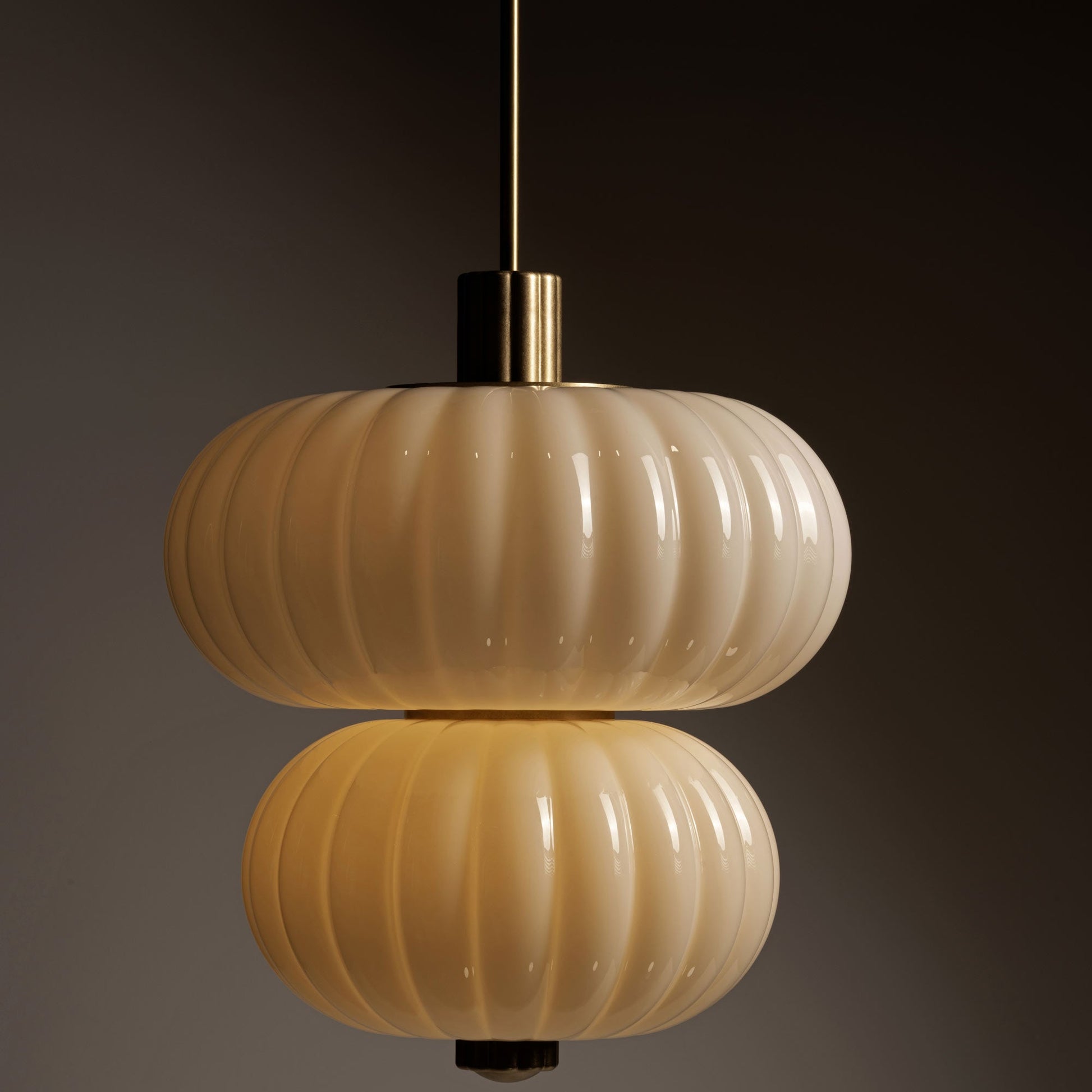 Cloud Stack LED Pendant Light in Detail.
