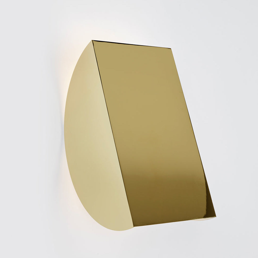 Cora LED Wall Light in Detail.