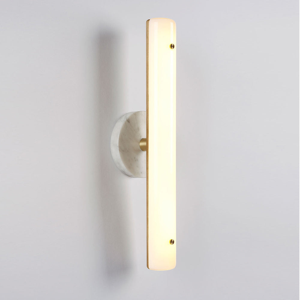 Counterweight Circle LED Wall Light in Detail.