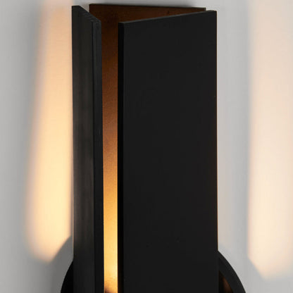 Delta LED Wall Light in Detail.