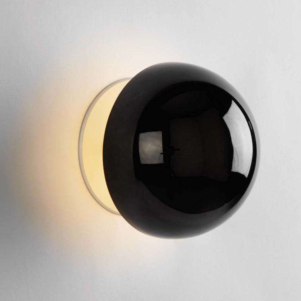Eclipse Fixed LED Wall Light in Detail.