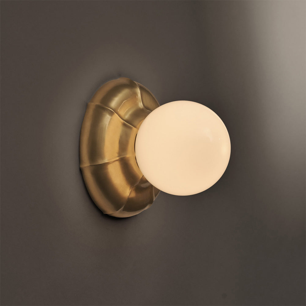 Epoch Wall Light in Detail.