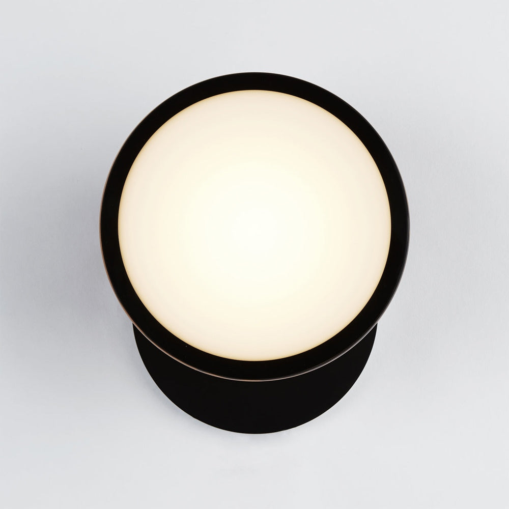 Geode LED Wall Light in Detail.
