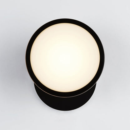 Geode LED Wall Light in Detail.