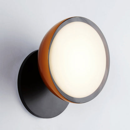Geode LED Wall Light in Detail.