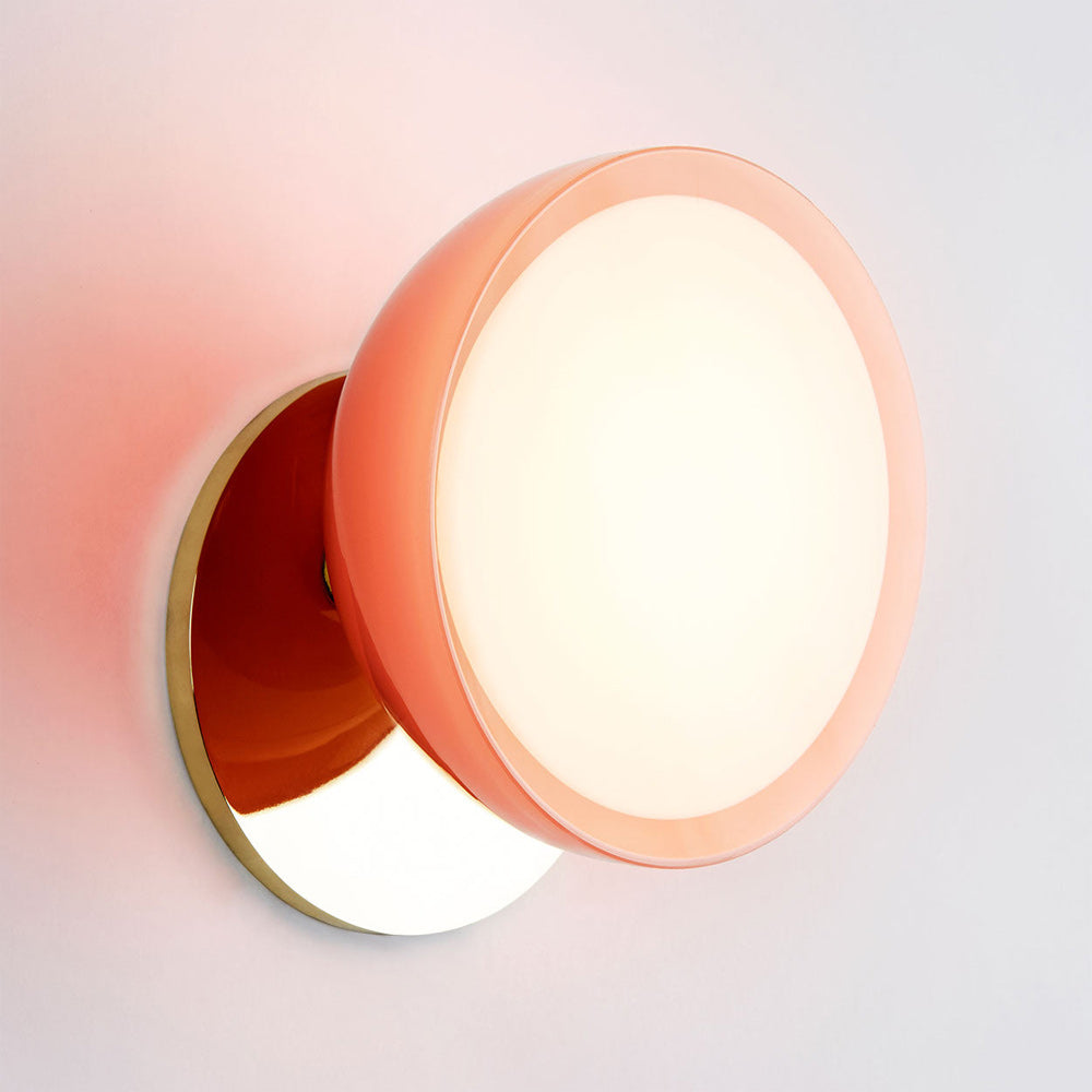 Geode LED Wall Light in Detail.