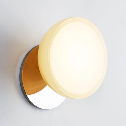 Geode LED Wall Light in Detail.