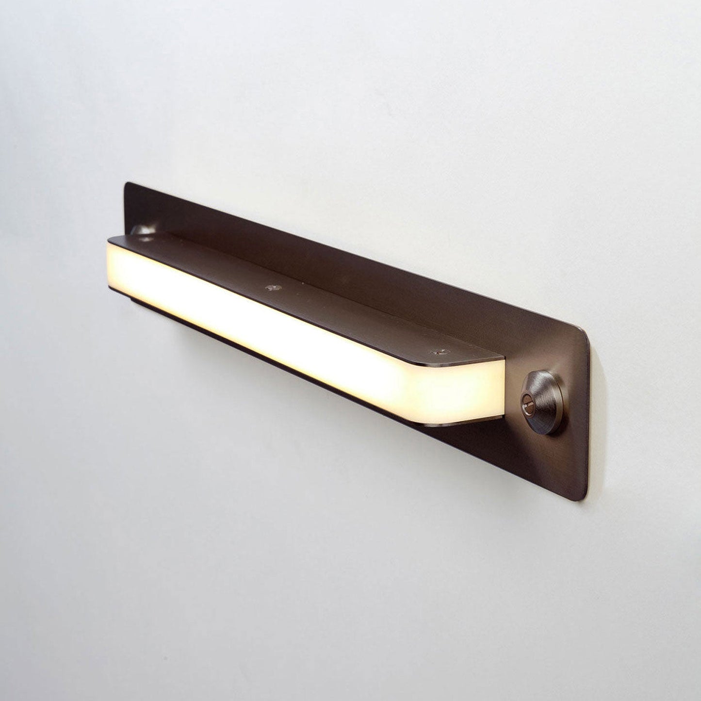 Halo LED Wall Light in Detail.