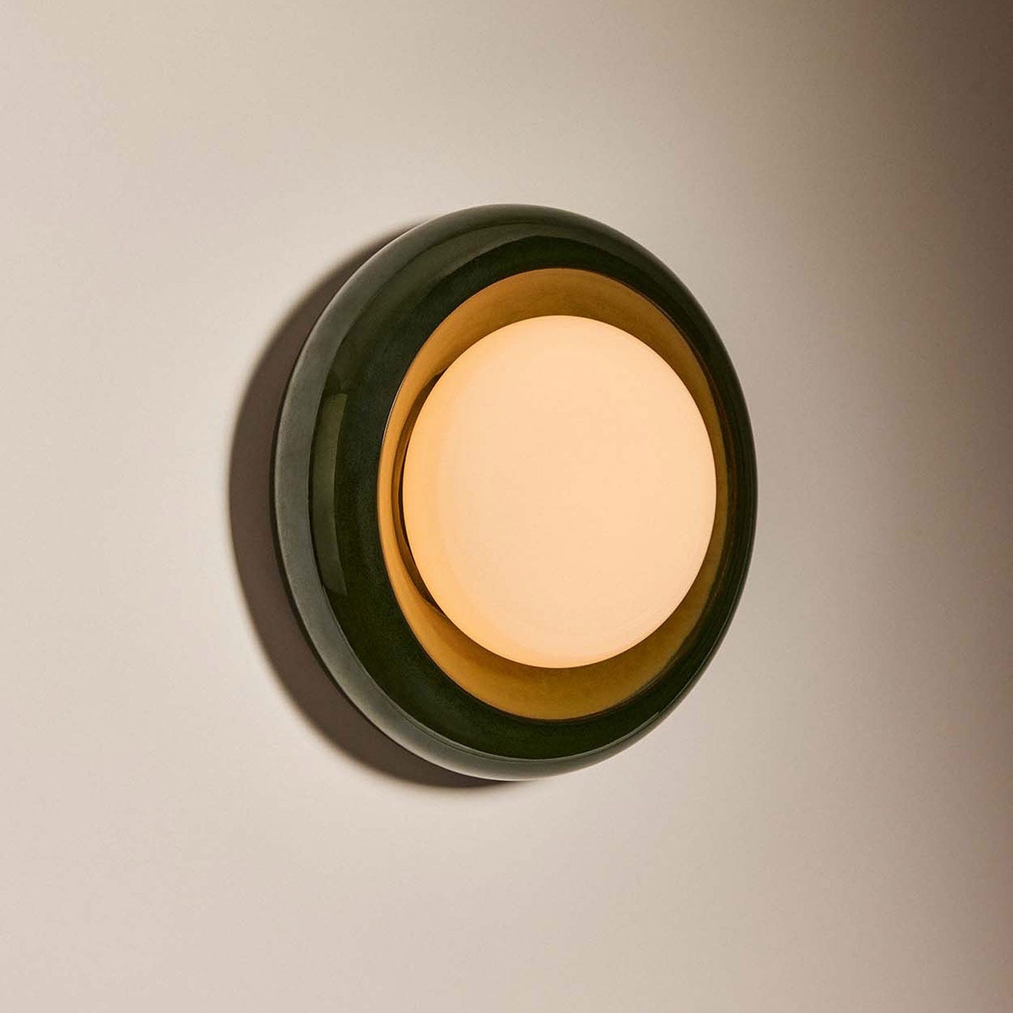 Humboldt LED Wall Light in Detail.