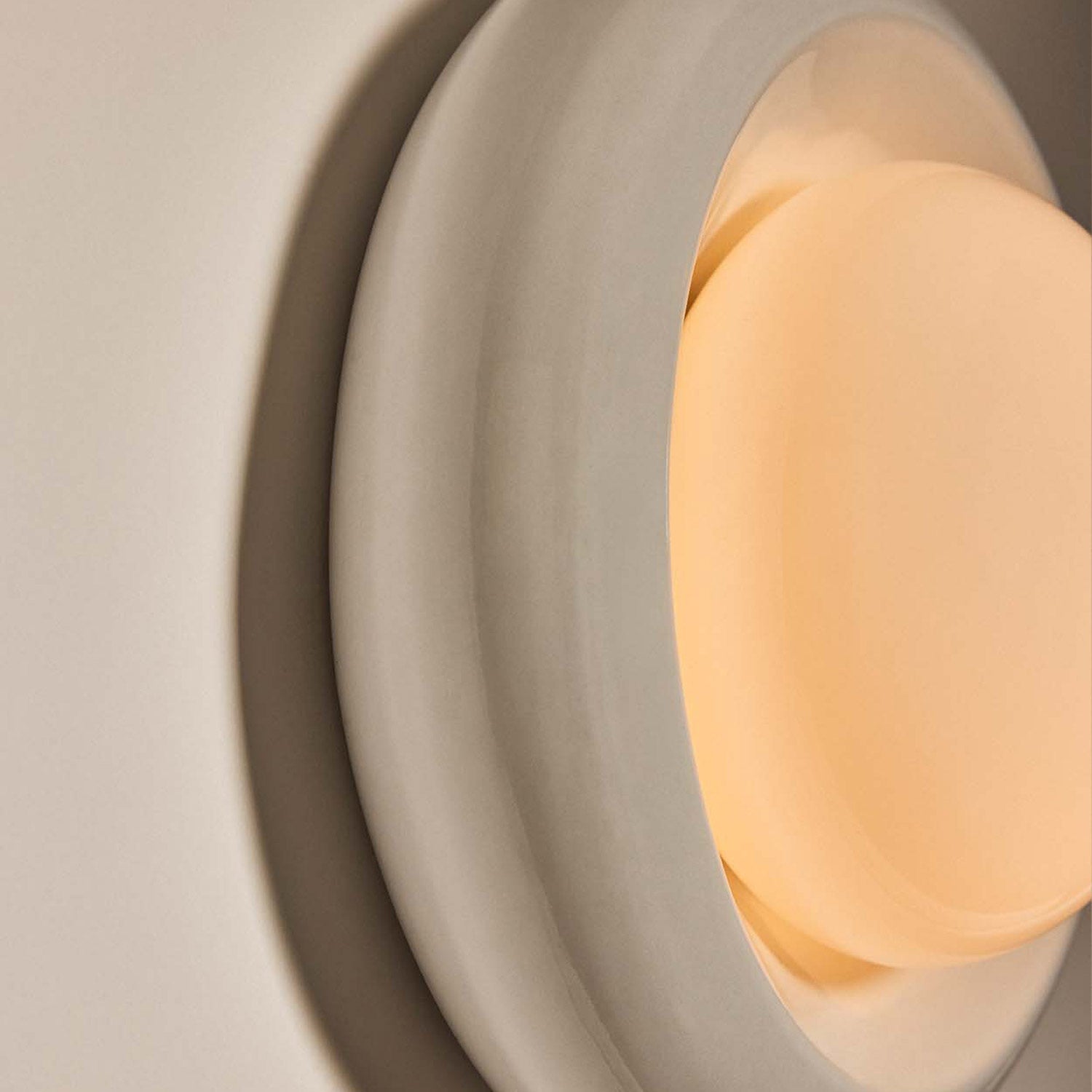 Humboldt LED Wall Light in Detail.