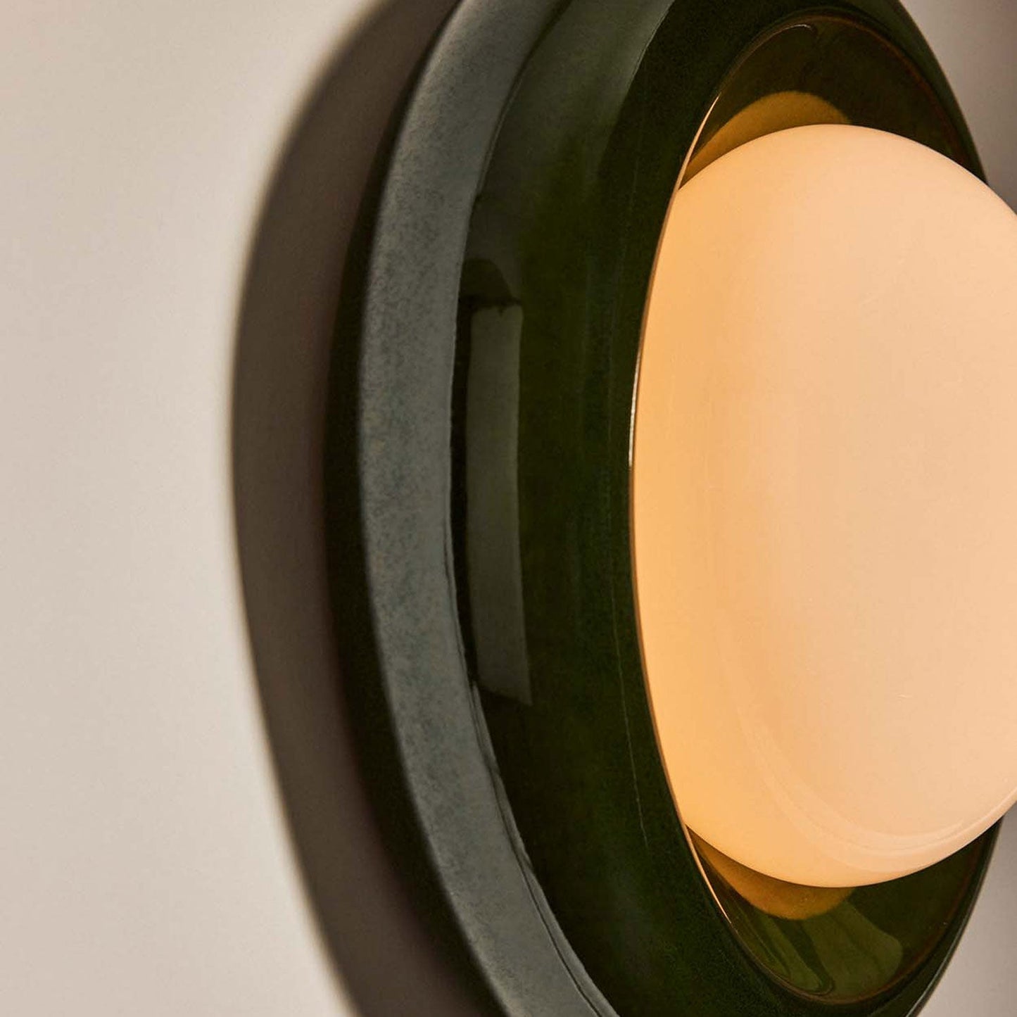 Humboldt LED Wall Light in Detail.