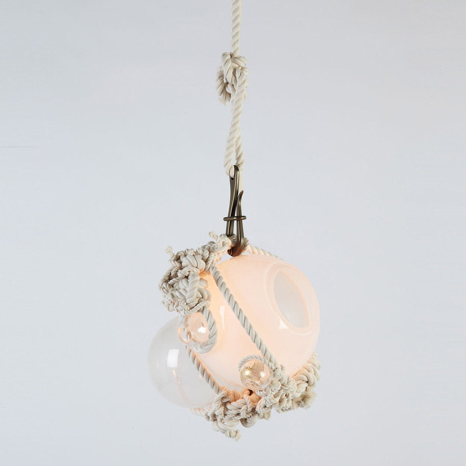 Knotty Bubbles Pendant Light in Detail.
