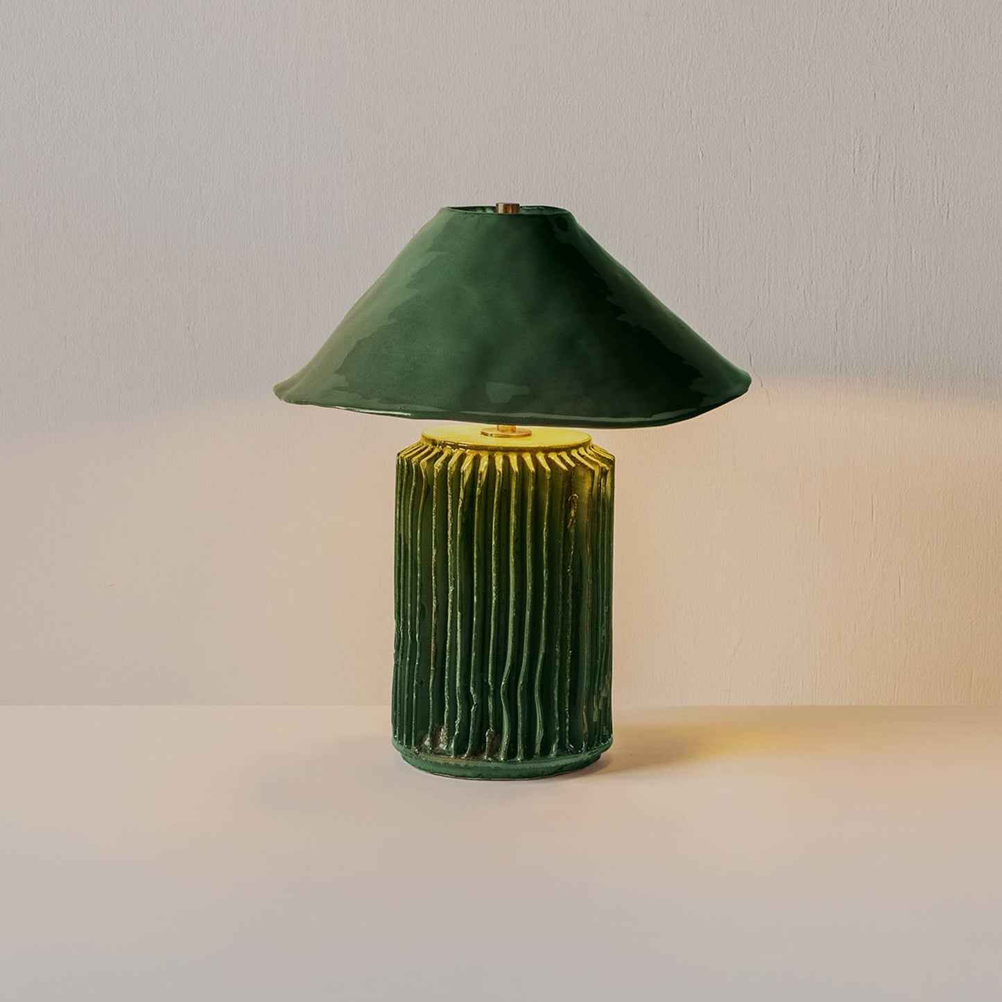 Silo I LED Table Lamp in Detail.