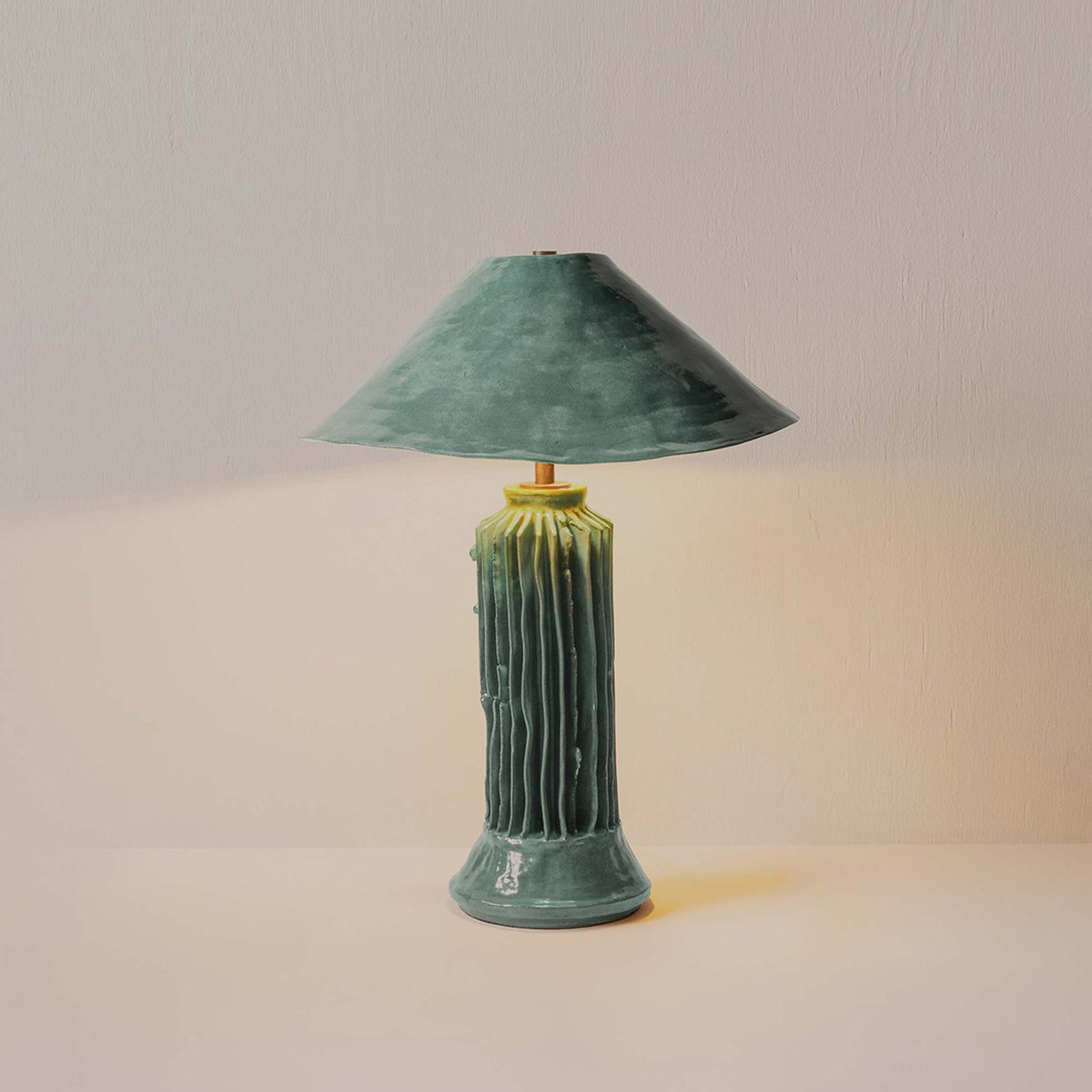 Silo II LED Table Lamp in Detail.