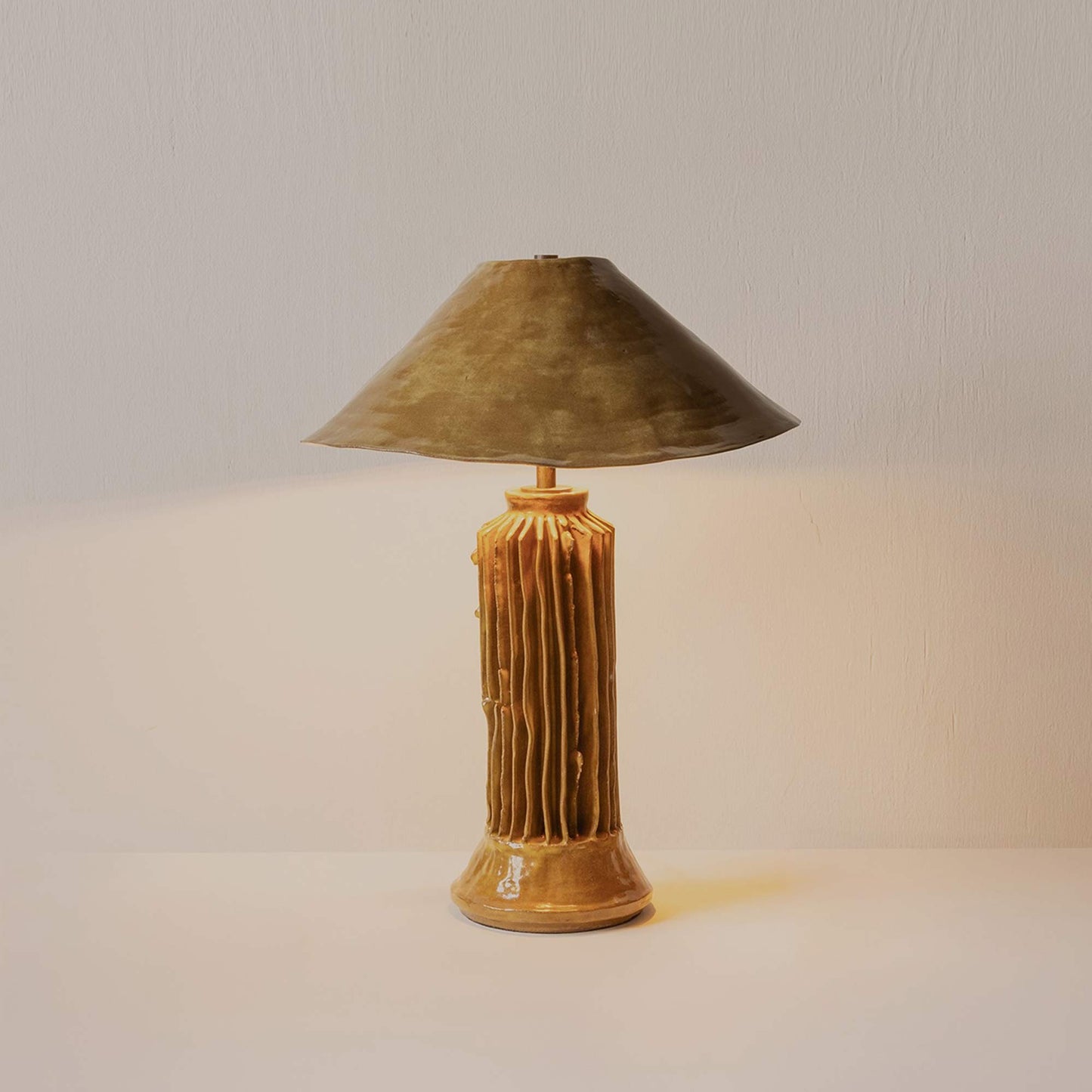 Silo II LED Table Lamp in Detail.