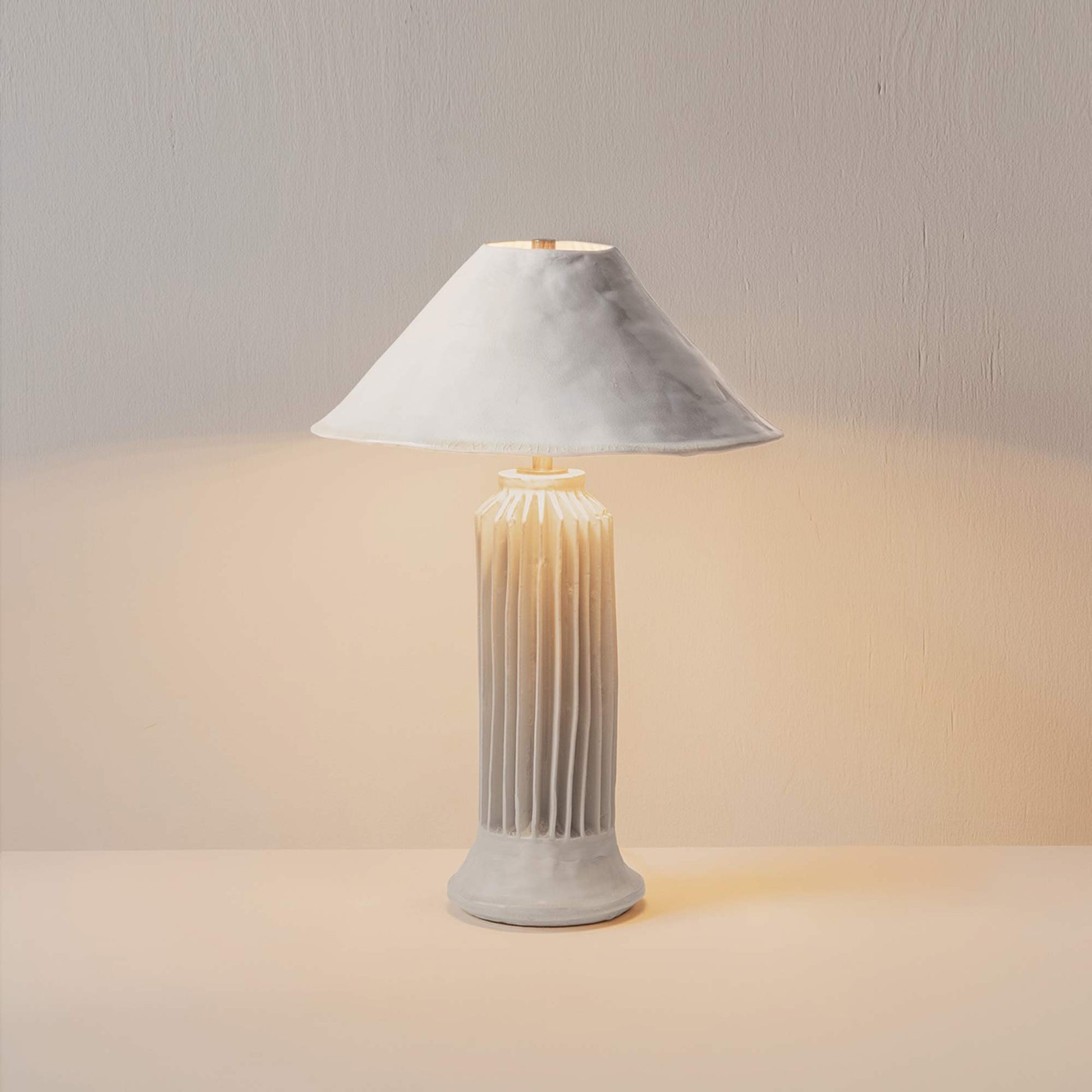 Silo II LED Table Lamp in Detail.