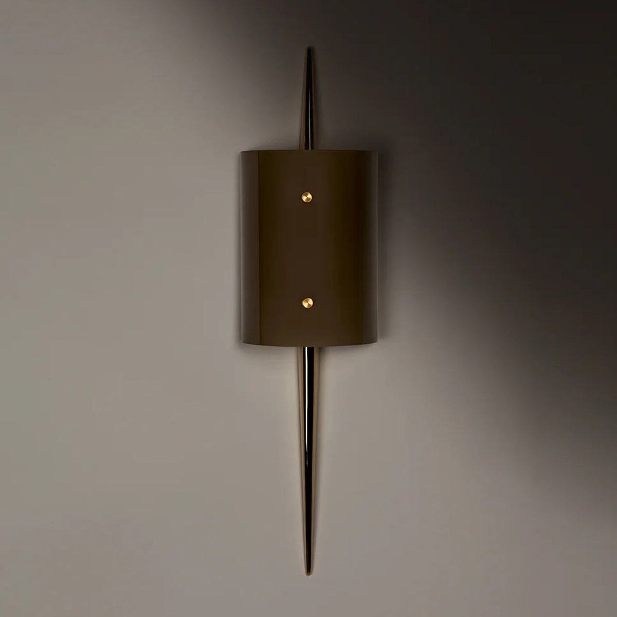 The Laddi Cylinder LED Wall Light in Detail.