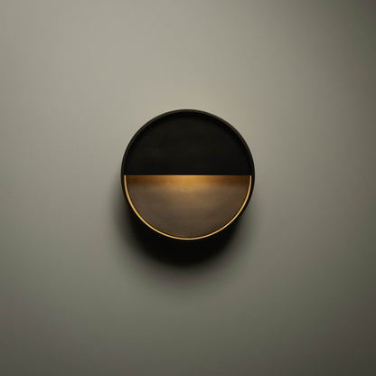 Tobor LED Wall Light in Detail.