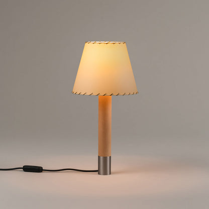 Básica M1 Table Lamp in Detail.