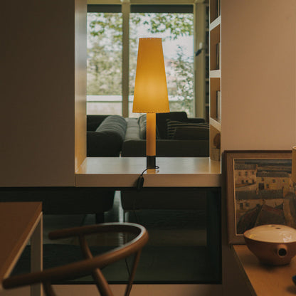 Básica M2 Table Lamp in dining room.