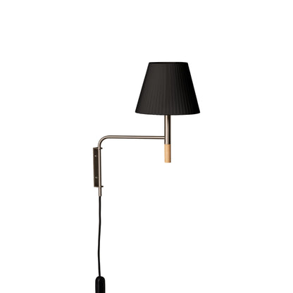 BC1 Wall Light in Black.