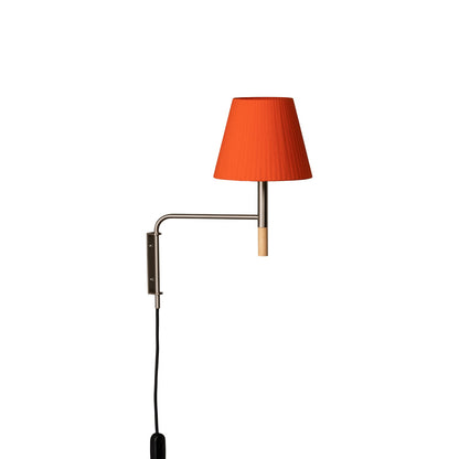 BC1 Wall Light in Red-amber.