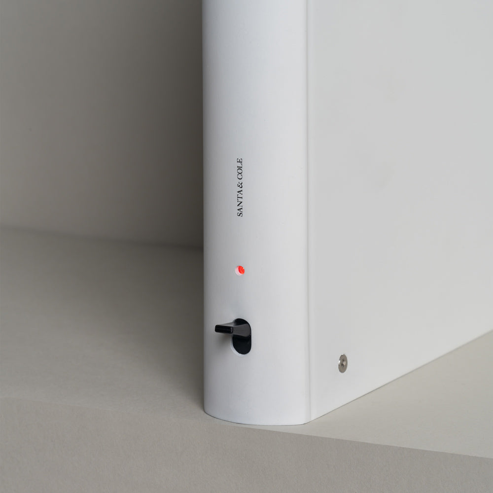 Bib Luz LED Table Lamp in Detail.