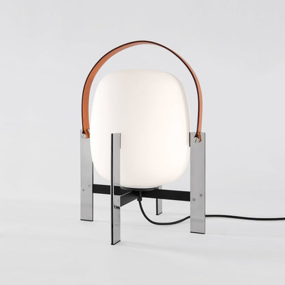 Cesta Metálica Table Lamp in Detail.