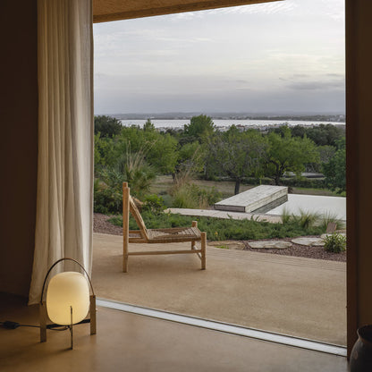 Cesta Metálica Table Lamp in living room.