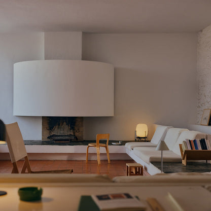 Cesta Metálica Table Lamp in living room.