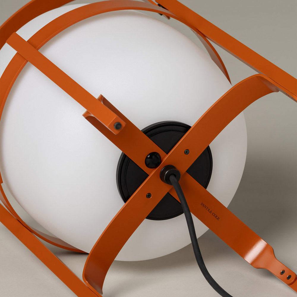 Cesta Outdoor Table Lamp in Detail.