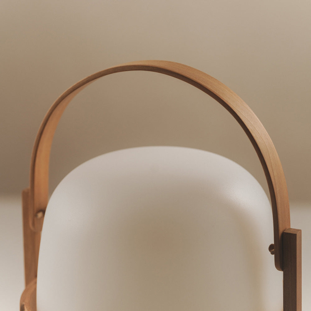 Cestita LED Rechargeable Table Lamp in Detail.