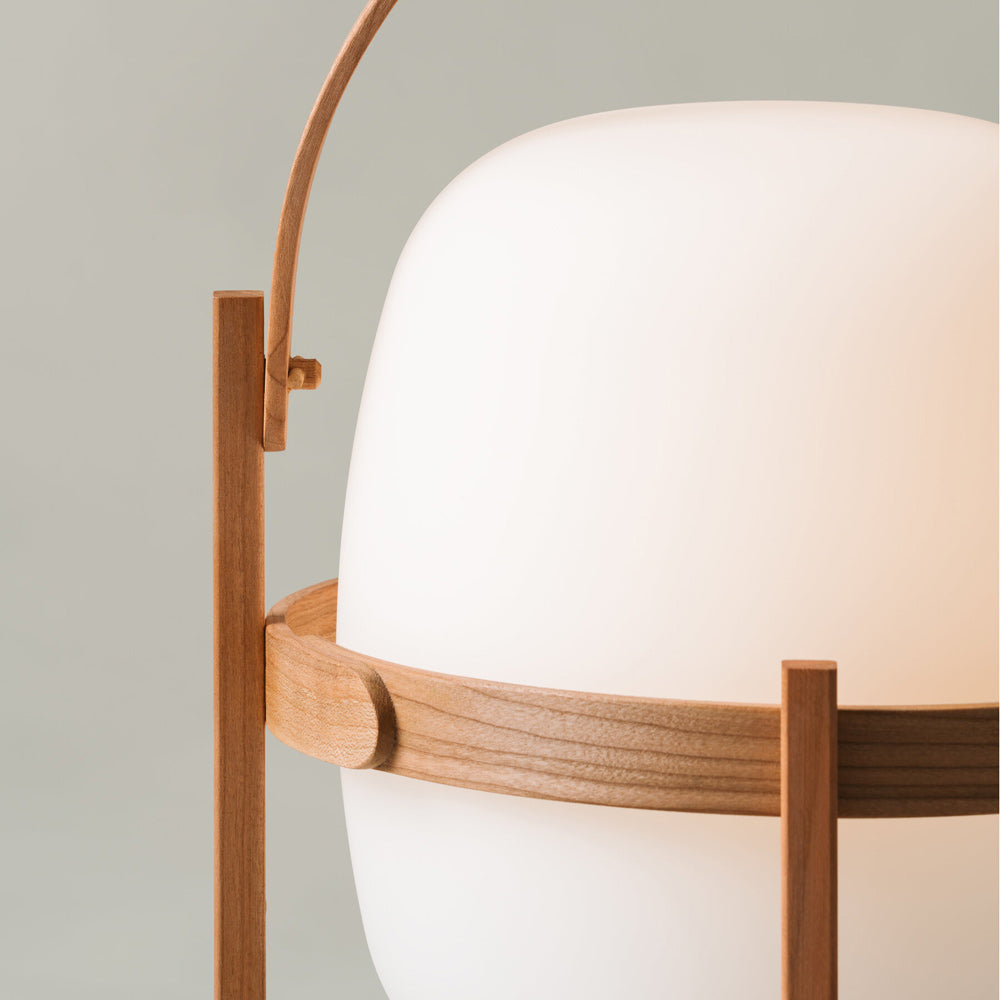 Cestita LED Rechargeable Table Lamp in Detail.