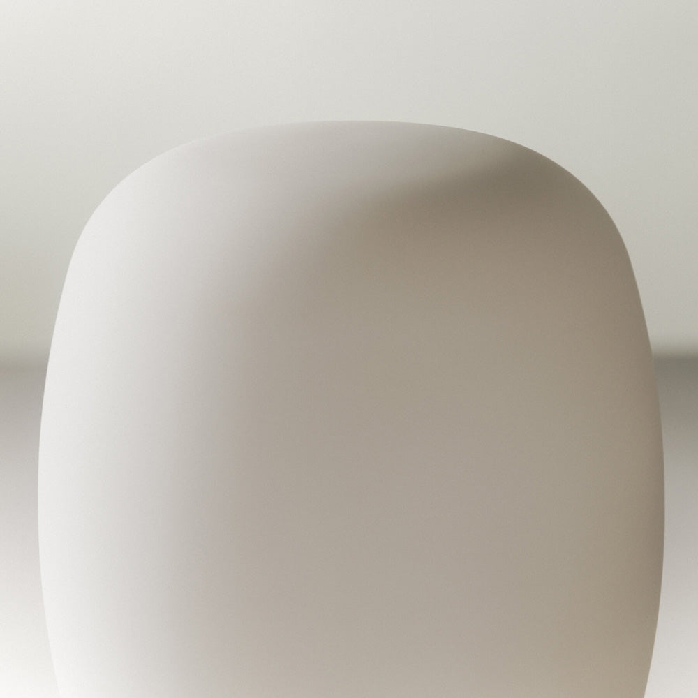 Cestita Metálica Table Lamp in Detail.