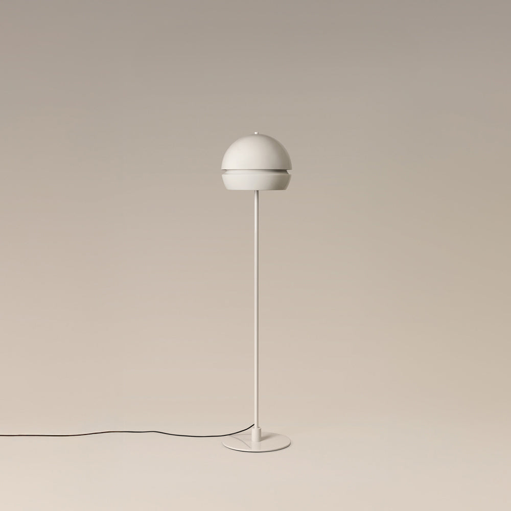 Fontana Alta LED Floor Lamp in Detail.