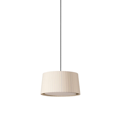 GT5 / GT6 Single Pendant Light in Black/Natural (17.6-Inch).