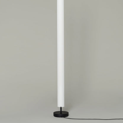 Lámina 165 LED Floor Lamp in Detail.