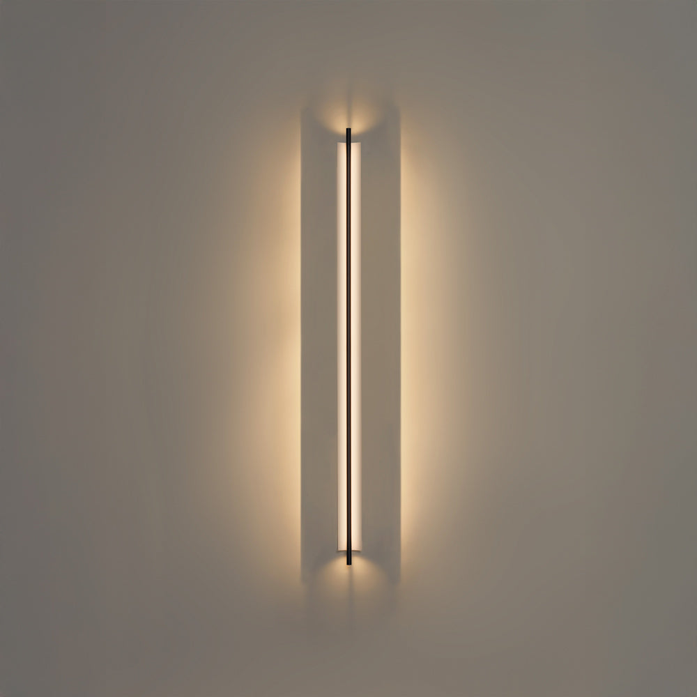 Lámina 165 LED Wall Light in Detail.