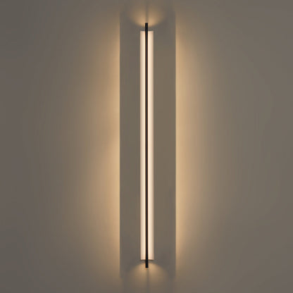 Lámina 165 LED Wall Light in Detail.