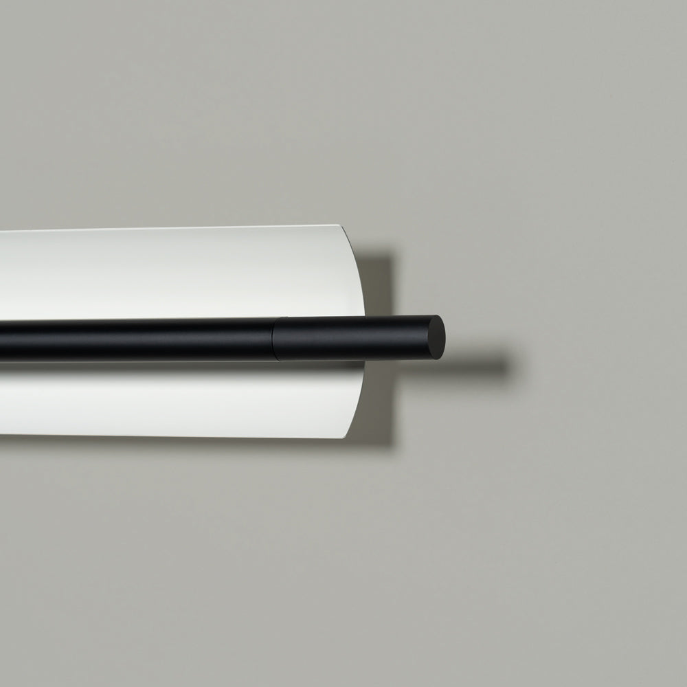 Lámina 165 LED Wall Light in Detail.