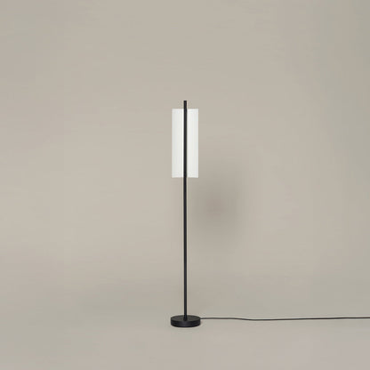 Lámina 45 LED Floor Lamp in Detail.