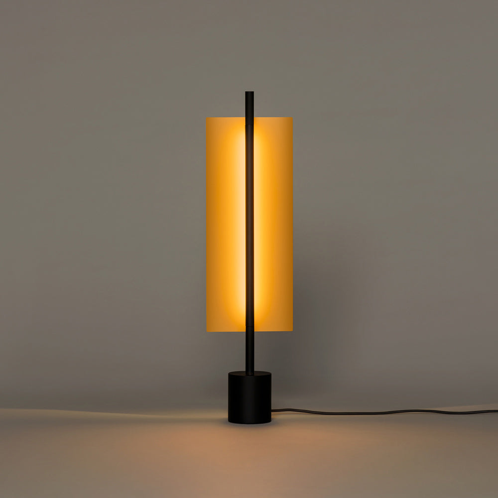 Lámina Dorada 45 LED Table Lamp in Detail.