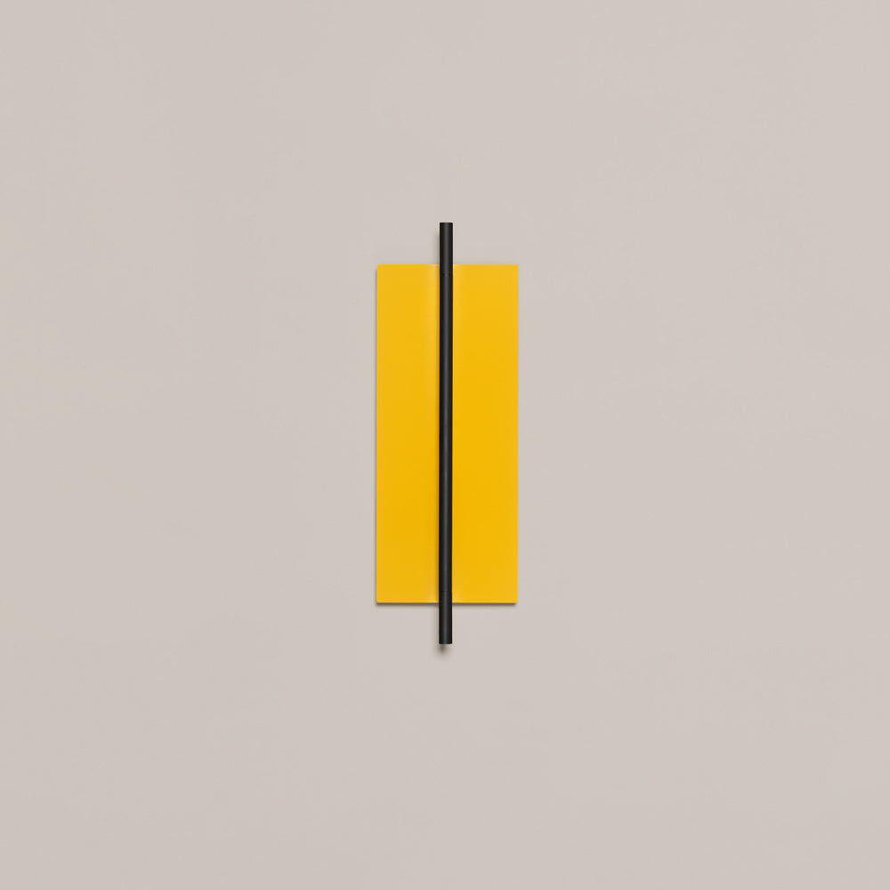 Lámina Dorada 45 LED Wall Light in Detail.