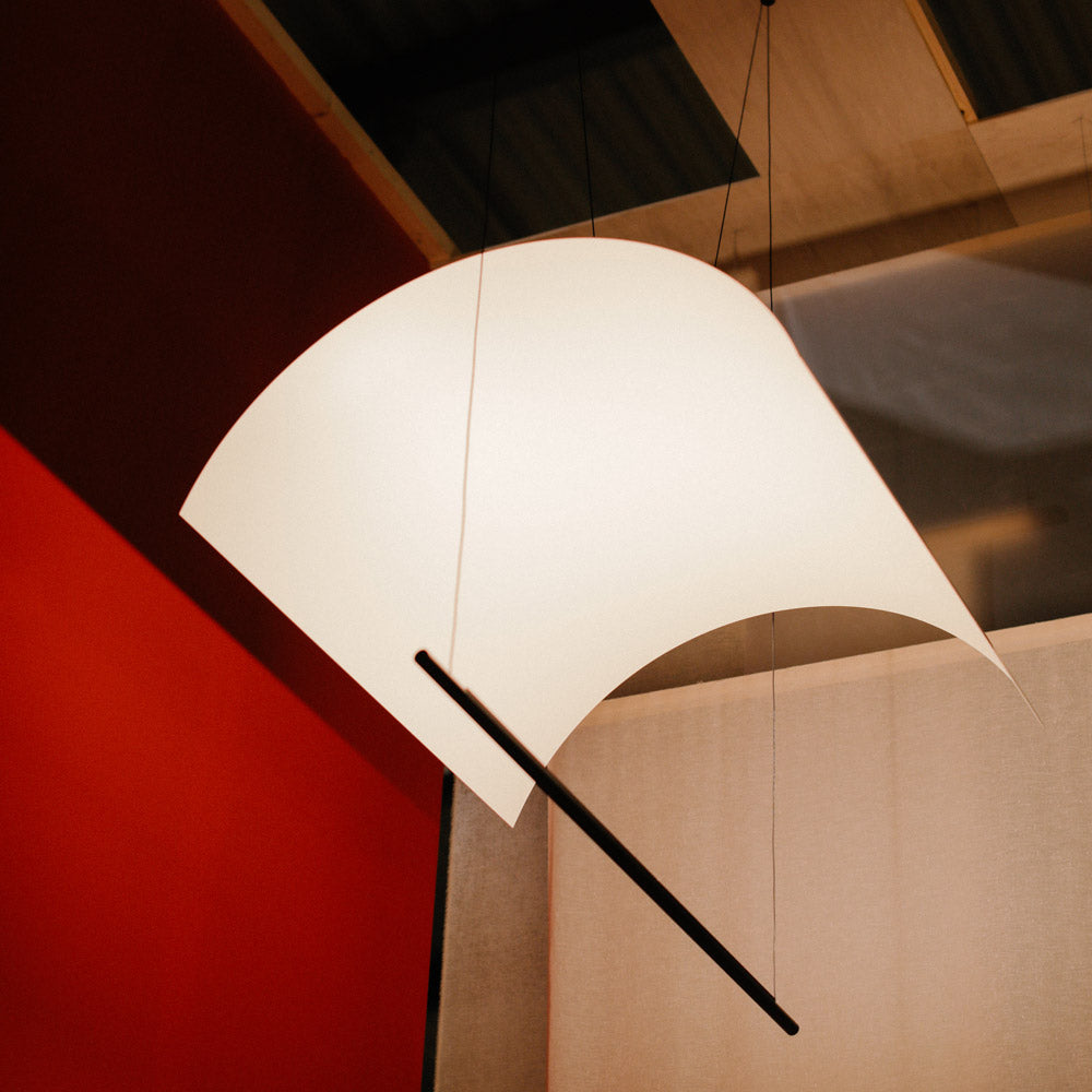 Lámina Mayor LED Pendant Light in Detail.