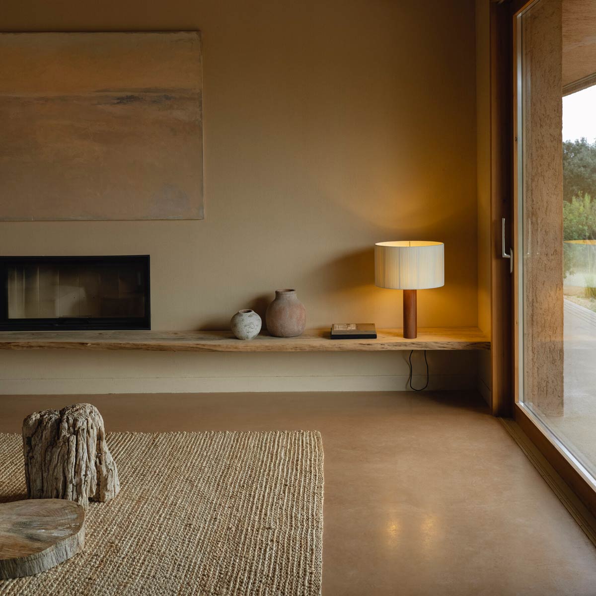 Moragas Table Lamp in living room.