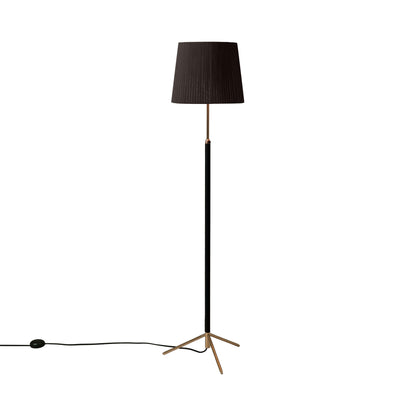 Pie de Salón Floor Lamp in Polished Brass/Black (11-Inch).