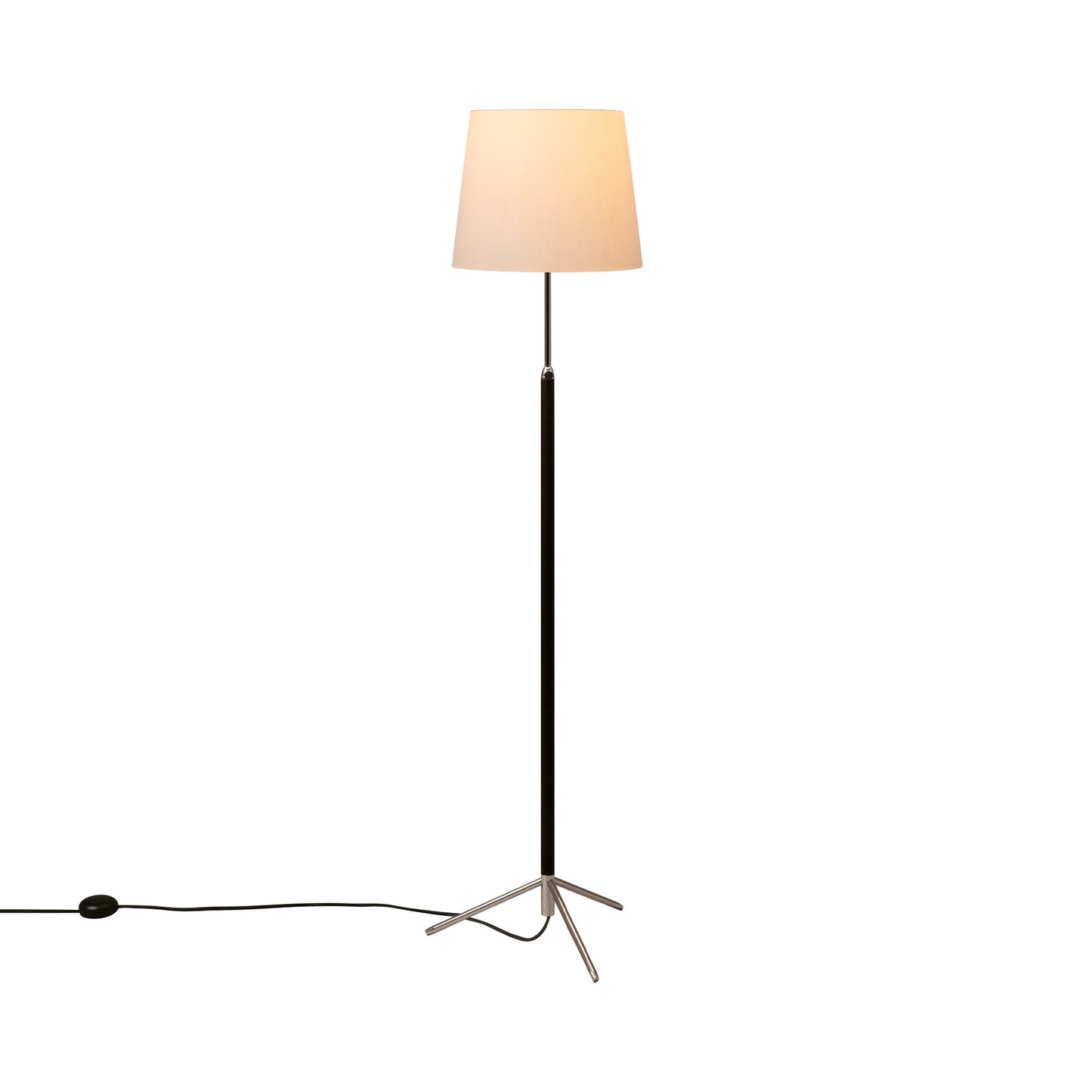 Pie de Salón Floor Lamp in Chrome-plated/White (11-Inch).