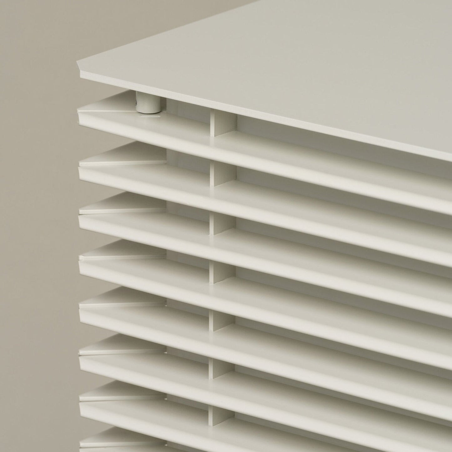 Shiro 17 Alta Outdoor Floor Lamp in Detail.