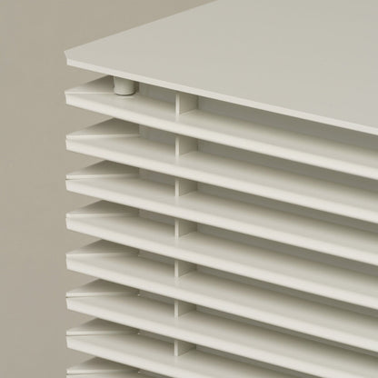 Shiro 17 Alta Outdoor Floor Lamp in Detail.